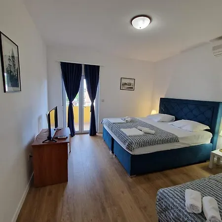 Pikolo 3* Sveti Filip i Jakov