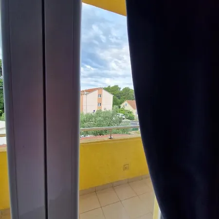 Konukevi Pikolo 3*