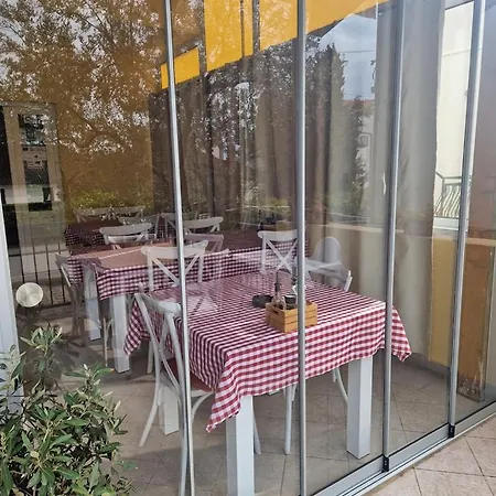 Konukevi Pikolo