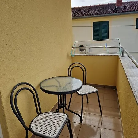 Pikolo 3* Sveti Filip i Jakov