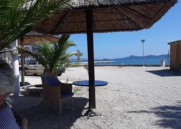 Pikolo Gostinjska kuća 3*